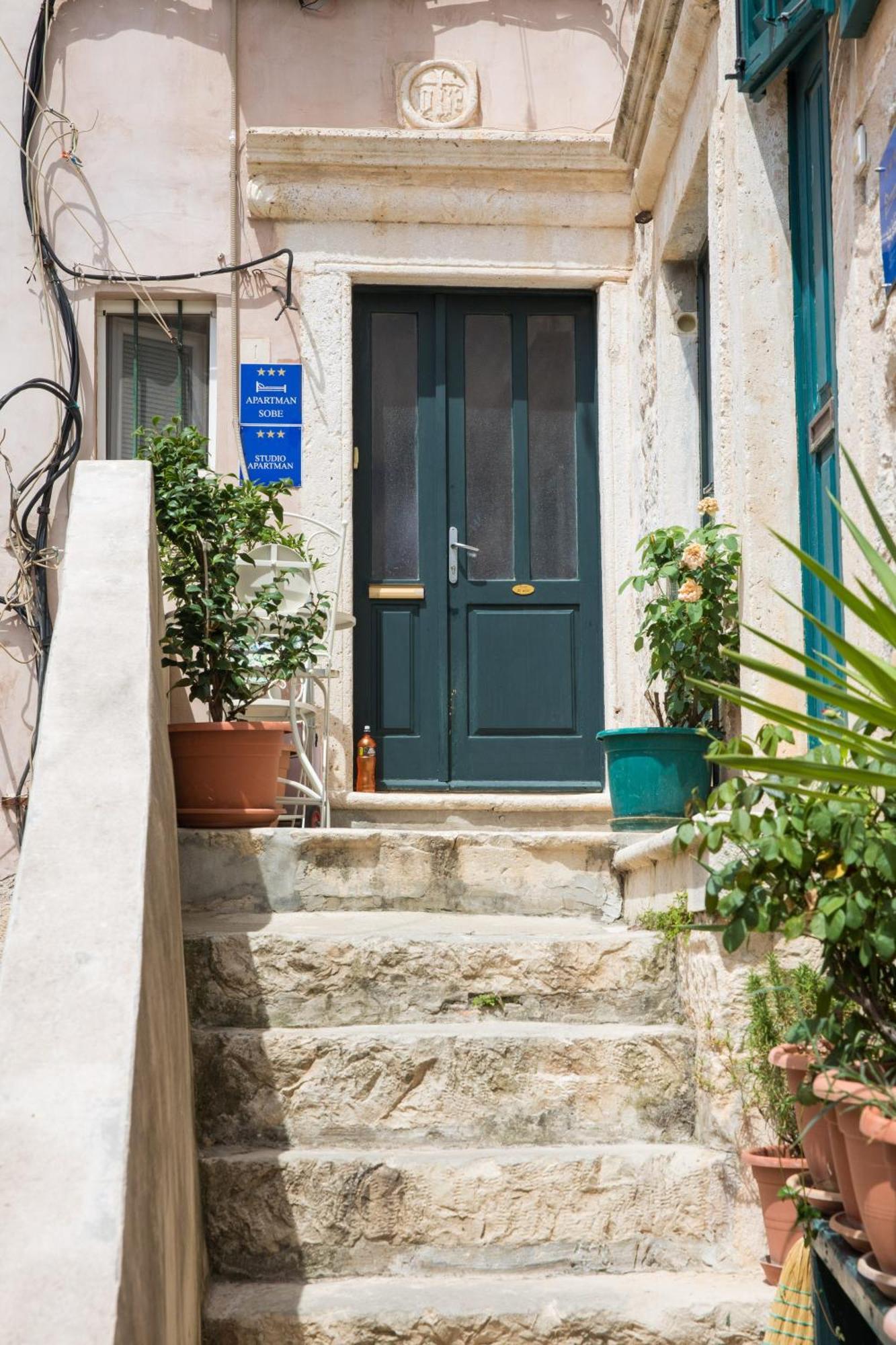 Room Mirella Dubrovnik Exteriör bild